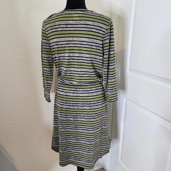 🫶🏽Striped tie waist midi dress - Picture 4 of 5